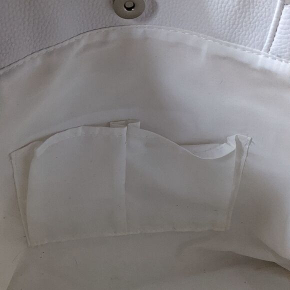 Minicci Best Mom Ever White Vegan Leather Purse - Picture 10 of 13